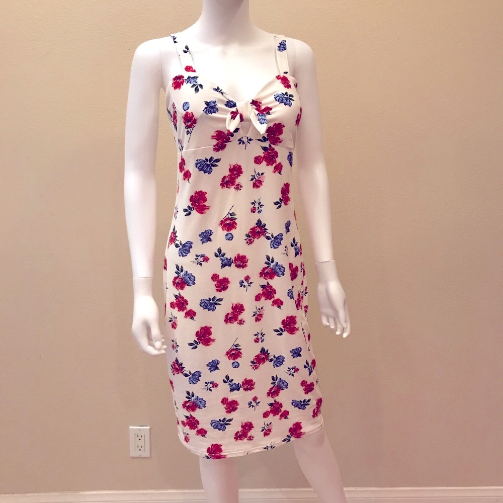 NoBo Floral Slip Dress Size Large Junior White Red Silhouette Sleeveless Cottage
